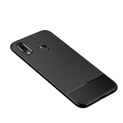 NALIA Silikonhülle für Huawei P20 Lite – Rutschfest & Matt – VORTEX (Gebürstete Optik & Carbon Design) – Marke aus Berlin Schwarz NALIA Protective Hülle