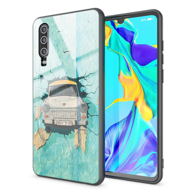 NALIA Hartglas Hülle kompatibel mit Huawei P30, Original Berlin Design Motiv Hardcase aus 9H Tempered Glass & Silikon Bumper, Robuste Handyhülle Cover Case Trabi NALIA Protective Hülle